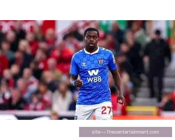 乌加特加盟巴黎仅一季便离队引发转会热议